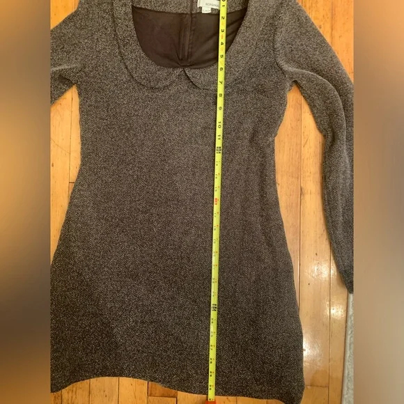 Dress - Picture 5 of 6